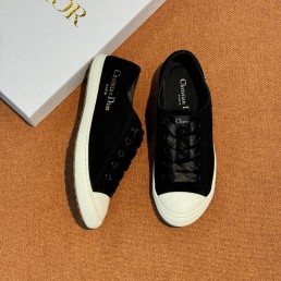 Женские замшевые кеды Christian Dior Lucky черные с атласными шнурками 2025