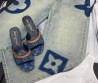 Женские джинсы Louis Vuitton голубые с синими монограммами 2025