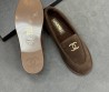 Женские замшевые лоферы Chanel коричневые с мехом 2025