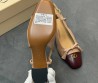 Женские кожаные туфли Valentino бежевые с открытой пяткой 2025