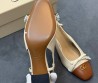 Женские кожаные туфли Valentino белые с открытой пяткой 2025