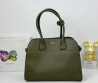 Женская кожаная сумка Prada 33х25х16 темно-зеленая 2025