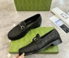 Мужские кожаные лоферы Gucci черные с логотипами 2025