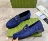 Мужские замшевые лоферы Gucci синие с логотипами 2025