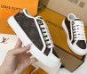 Женские кожаные кеды Louis Vuitton коричневые с логотипами 2025