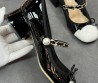 Женские лакированные туфли Miu Miu черные с белым носом каблук 3,5 см 2025