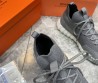 Мужские текстильные кроссовки Hermes серые с замшевыми элементами 2025