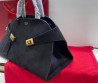Женская замшевая сумка Salvatore Ferragamo черная 38х24 2025