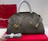 Женская замшевая сумка Salvatore Ferragamo серая 38х24 2025