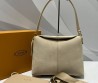 Женская замшевая сумка Tod's бежевая 24х17х9 2025