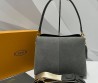 Женская замшевая сумка Tod's серая 24х17х9 2025