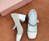 Женские комбинированные туфли Miu Miu бежевые с белым 2025