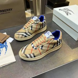 Мужские текстильные кроссовки Burberry бежевые в клетку 2025