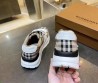 Мужские текстильные кроссовки Burberry бежевые с черным в клетку 2025