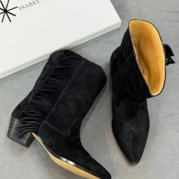 Женские замшевые сапоги казаки Isabel Marant черные с бахромой 2025