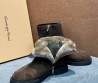 Женские замшевые ботинки Gianvito Rossi коричневые на меху 2025