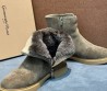 Женские замшевые ботинки Gianvito Rossi бежевые на меху 2025