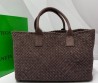 Женская замшевая сумка Bottega Veneta коричневая 40х26х17 2025