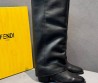 Женские высокие кожаные сапоги Fendi черные с квадратным носком каблук 6 см 2025