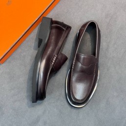 Мужские кожаные лоферы Hermes коричневые 2025
