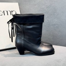 Женские кожаные сапоги на каблуке Cotemp черные 2025