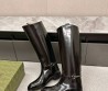 Женские кожаные сапоги Gucci черные глянцевые 2025