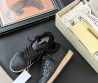 Женские кожаные кроссовки Golden Goose черные с мехом 2025