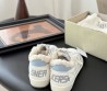 Женские кожаные кроссовки Golden Goose белые с мехом 2025