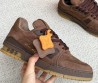 Мужские кроссовки Louis Vuitton Trainer коричневые замшевые 2025