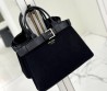 Женская замшевая сумка Prada черная с кожаными элементами 33х23 2025