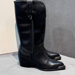 Женские кожаные сапоги казаки Celine черные каблук 5 см 2025