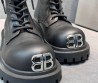 Женские кожаные ботинки Balenciaga черные с металлическим значком на носу 2025