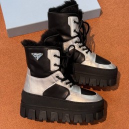 Женские кожаные ботинки на меху Prada черные с серебряным на платформе 2025