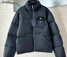 Женский пуховик Prada черный с карманами 2025