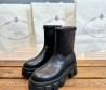 Женские кожаные ботинки Prada черные на толстой подошве 2025