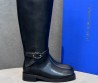Женские кожаные сапоги Stuart Weitzman черные с ремешком 2025