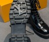 Женские кожаные ботинки Louis Vuitton District Ranger черные глянцевые 2025