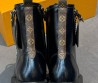 Женские кожаные ботинки Louis Vuitton District Ranger черные глянцевые 2025