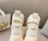 Женские текстильные сапоги дутики Moncler белые 2025