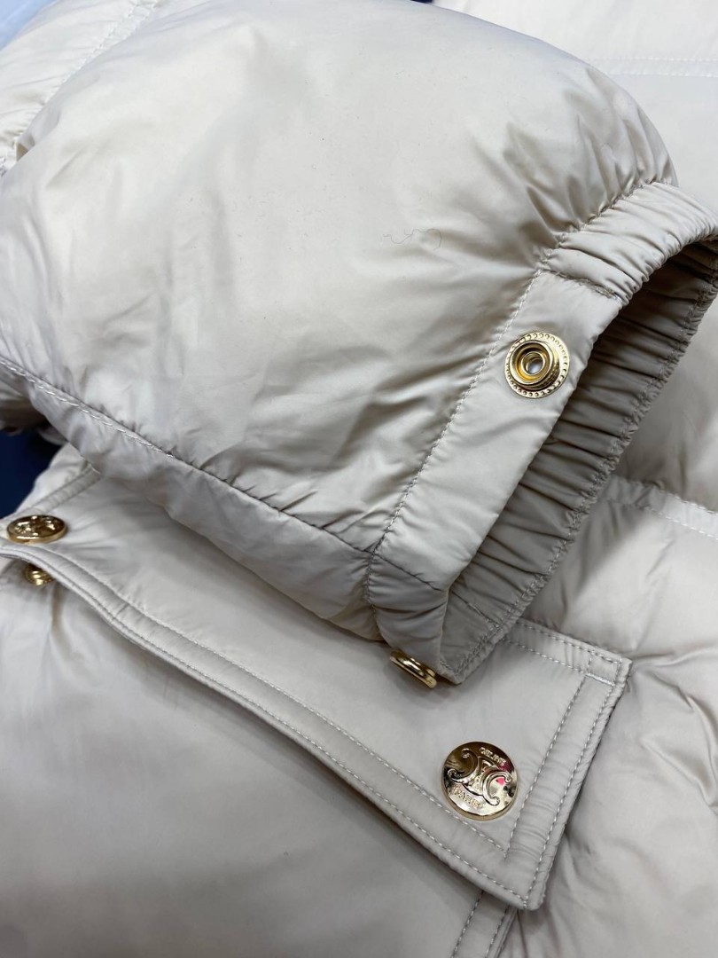 Женский пуховик Celine с логотипом бежевый 2025