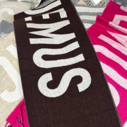 Женский шерстяной шарф Jacquemus коричневый 2025