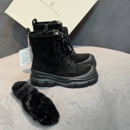 Женские замшевые ботинки Brunello Cucinelli черные с меховой стелькой 2025