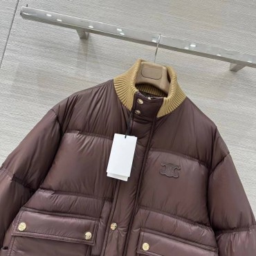 Женский пуховик Celine с логотипом коричневый 2025