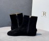 Женские укороченные замшевые сапоги The Row черные 2025