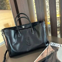 Женская кожаная сумка Saint Laurent черная 35х23 2025