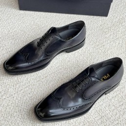 Мужские кожаные ботинки Prada черные с перфорацией 2025