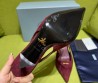 Женские замшевые туфли Prada бордовые каблук 7,5 см 2025