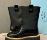 Женские кожаные сапоги Prada черные глянцевые каблук 4 см 2025