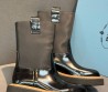 Женские кожаные сапоги Prada черные глянцевые каблук 4 см 2025