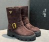 Женские замшевые сапоги Prada с пряжкой коричневые 2025
